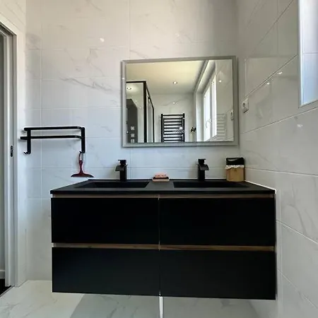 Appt De Standing Centre *